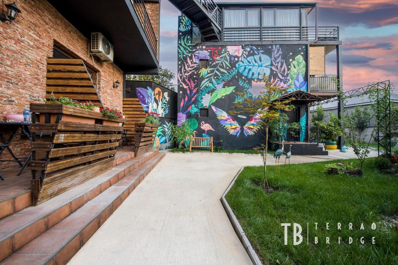 Terra Bridge Hotel Tbilisi Luaran gambar