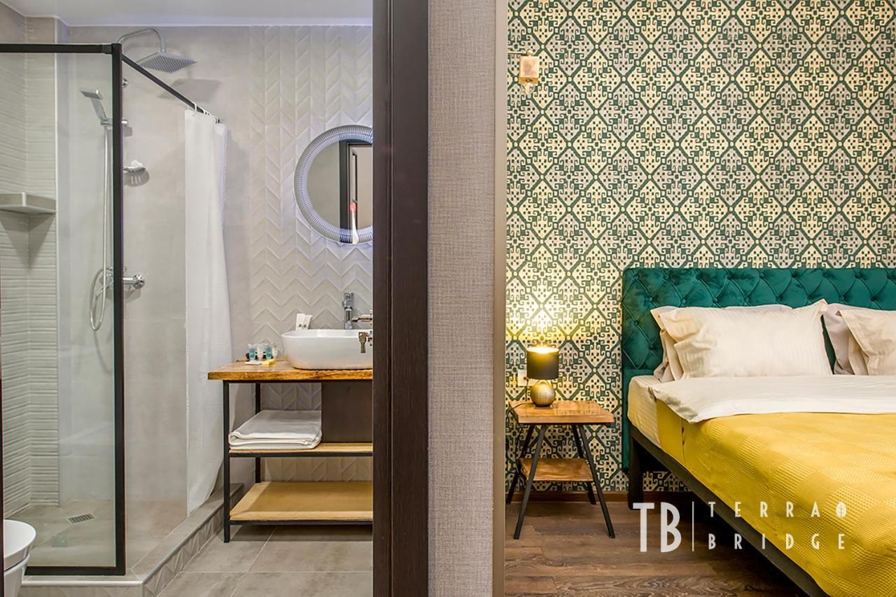 Terra Bridge Hotel Tbilisi Luaran gambar