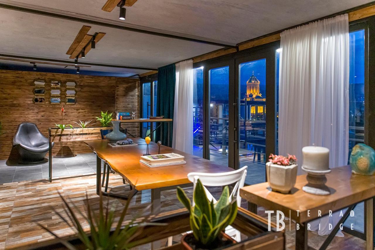 Terra Bridge Hotel Tbilisi Luaran gambar
