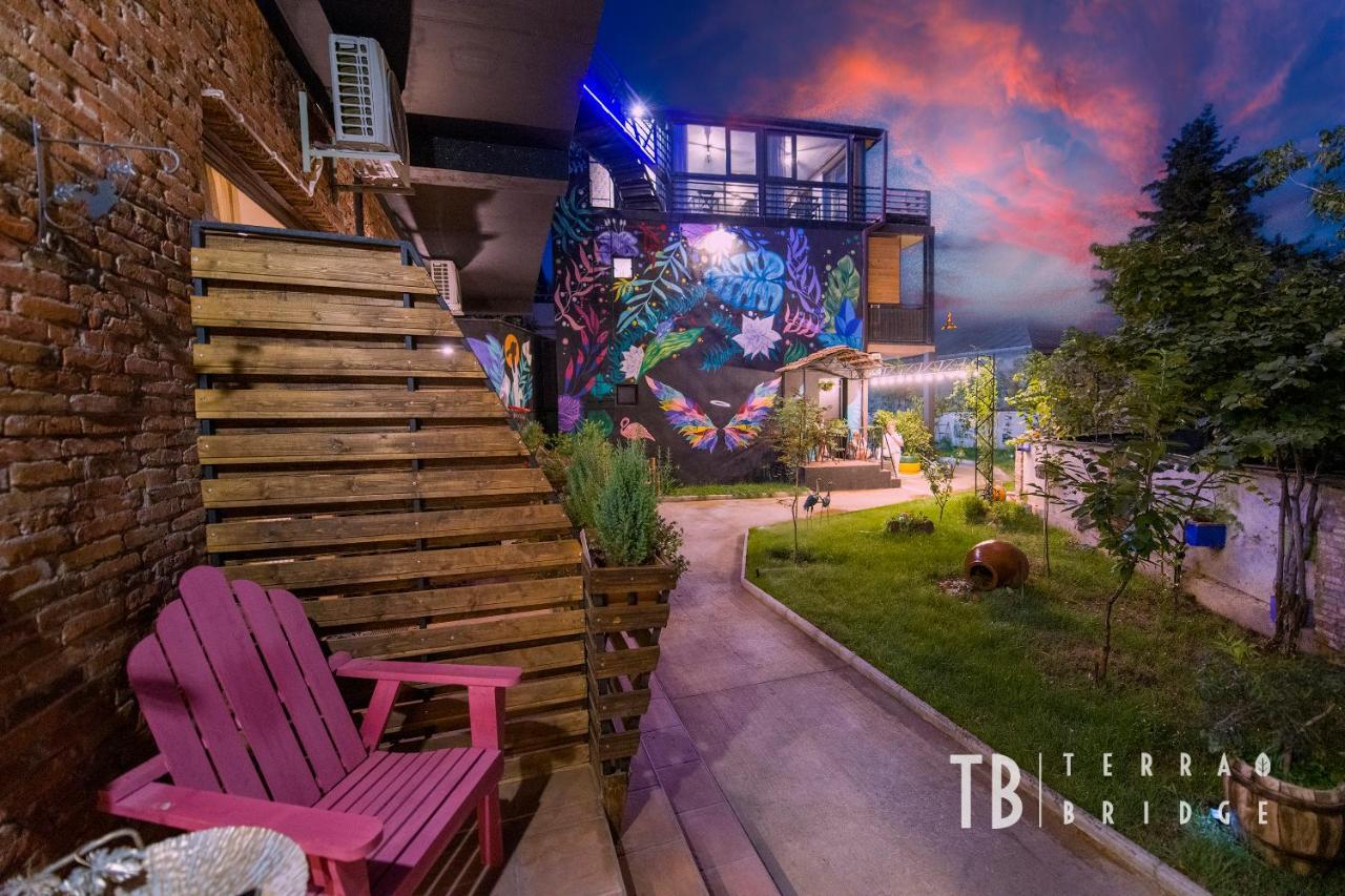 Terra Bridge Hotel Tbilisi Luaran gambar