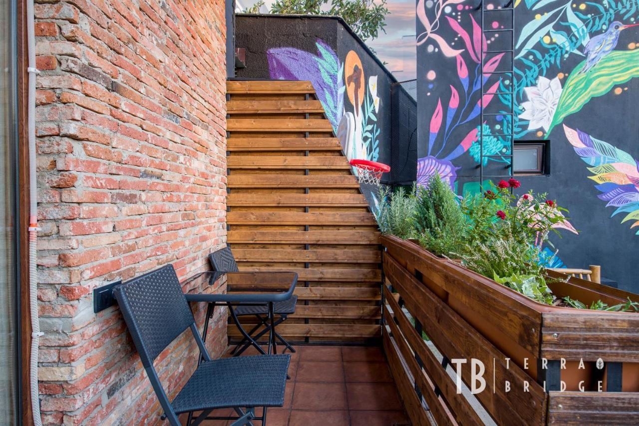Terra Bridge Hotel Tbilisi Luaran gambar