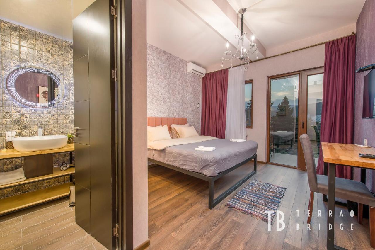 Terra Bridge Hotel Tbilisi Luaran gambar
