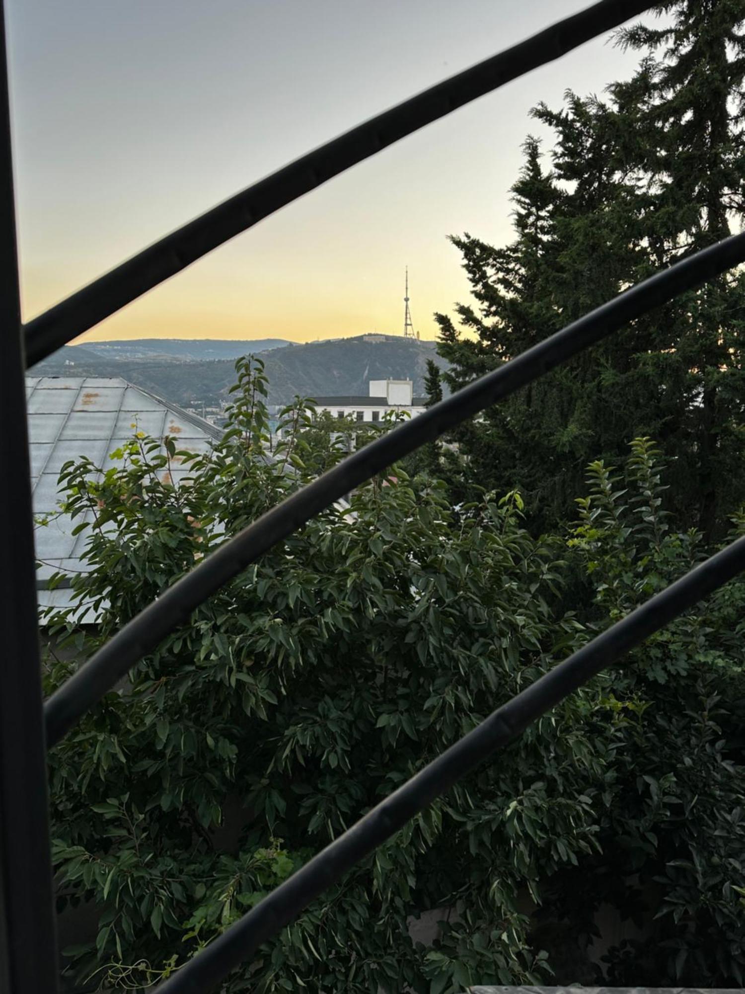 Terra Bridge Hotel Tbilisi Luaran gambar